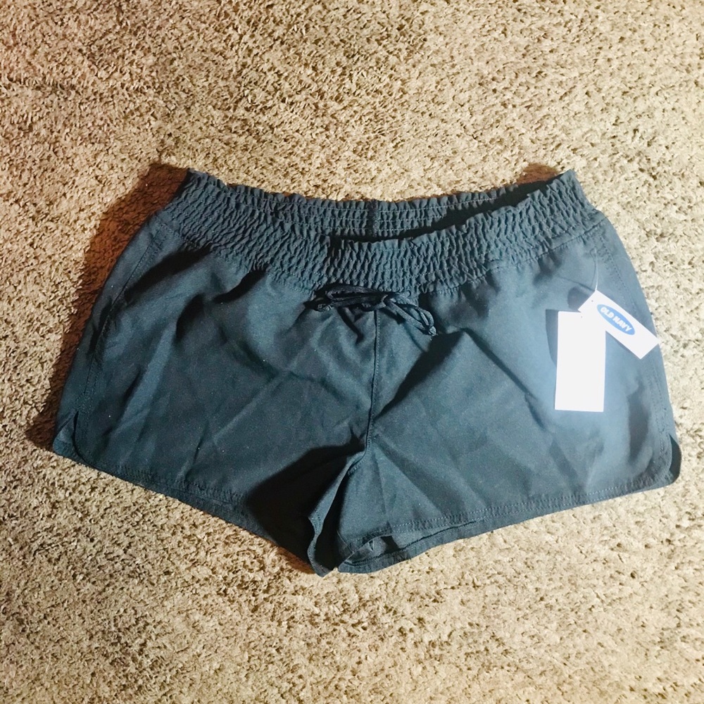 💥Old Navy Active Shorts